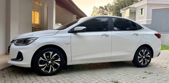 CHEVROLET ONIX 1.0 TURBO FLEX PLUS PREMIER AUTOMÁTICO